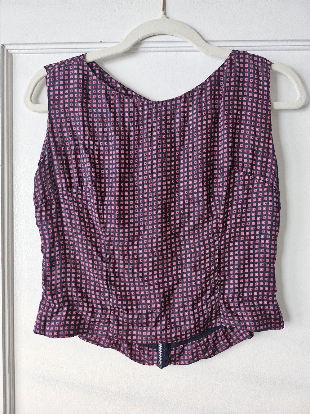 Vintage Women’s Silk Sleeveless Printed Shell Top - Red & Navy